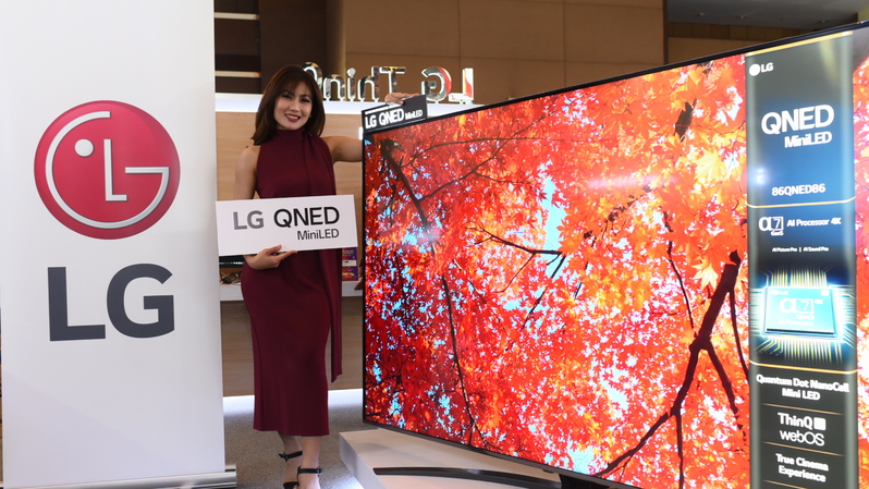 PT LG Electronics Indonesia memasarkan LG QNED Mini LED TV di arena Jakarta Fair 2022. (Foto: LG)