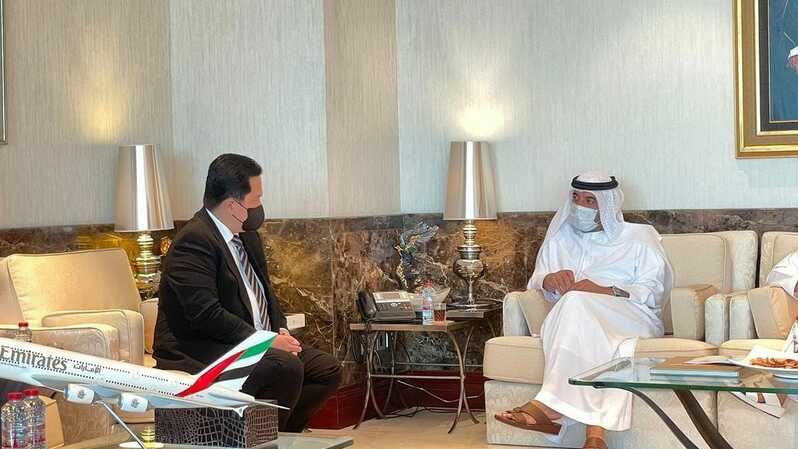 Menteri BUMN Erick Thohir bertemu dengan Chairman dan Chief Executive dari Emirates, Sheikh Ahmed bin Saeed Al Maktoum di Dubai. (Foto: Instagram/@erickthohir)