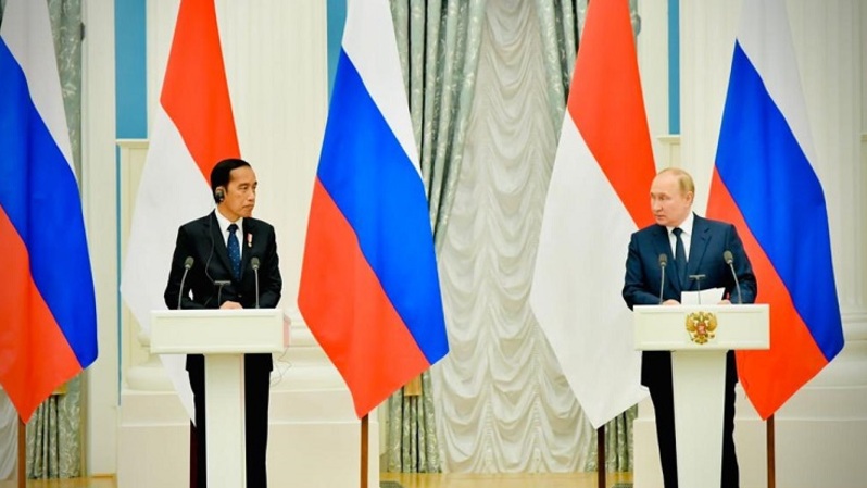 Presiden Jokowi melakukan pertemuan dengan Presiden Rusia Vladimir Putin di Istana Kremlin, Kamis (30/6/2022). (Foto: BPMI Setpres) 