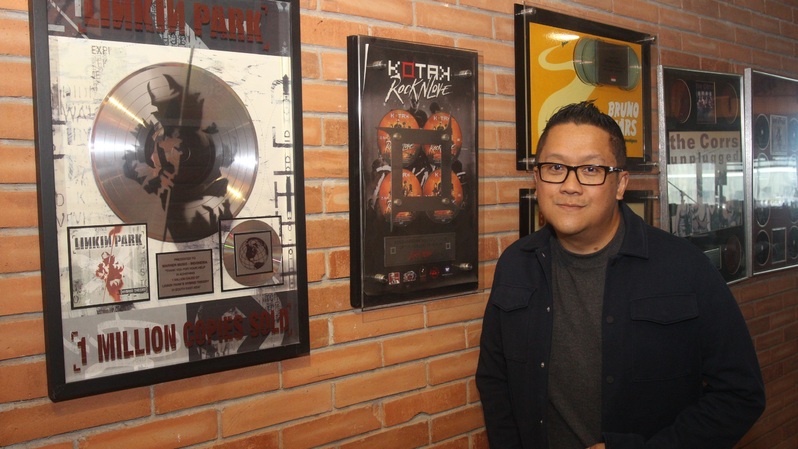 Triari Senawirawan, Country Managing Director Warner Music Indonesia (ist)