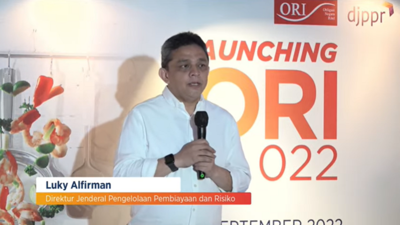 Direktur Jenderal Pengelolaan pembiayaan dan Risiko Kementerian Keuangan Luky Alfirman dalam acara pembukaan masa penawaran ORI022, 26 September 2022. 