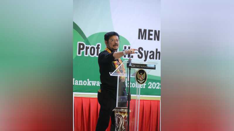 Menteri Pertanian (Mentan) Syahrul Yasin Limpo (SYL) mendorong Provinsi Papua Barat menjadi pintu gerbang produksi sagu terbaik Indonesia. Hal ini disampaikan SYL saat mengunjungi area pertanian sagu di Manokwari Papua Barat, Selasa, 25 Oktober 2022.