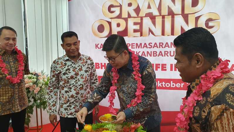 Pembukaan Kantor Pemasaran Agency (KPA) Bhinneka Life di Kota Pekanbaru, Riau.