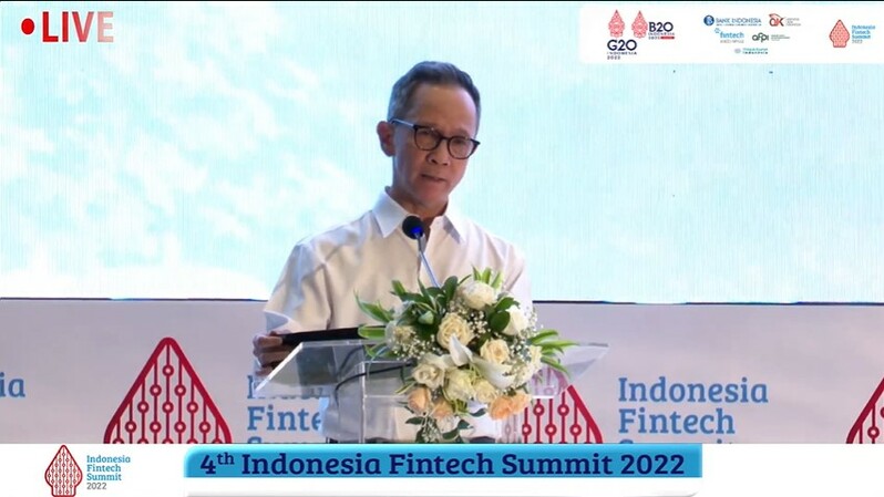 Ketua Dewan Komisioner OJK Mahendra Siregar di acara 4th Indonesia Fintech Summit 2022, Kamis (10/11/2022). (Prisma Ardianto/Investor Daily)