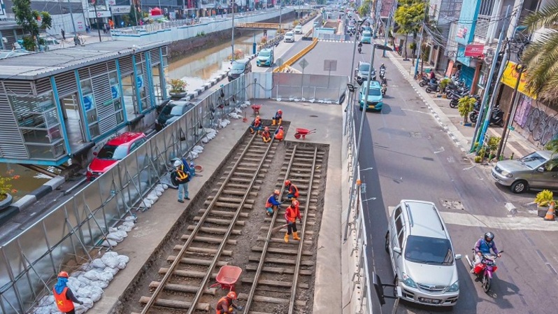 Rel trem bersejarah ditemukan di proyek MRT Fase 2A CP202. (MRT Jakarta)