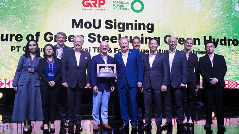 GRP meneken nota MoU dengan Fortescue Future Industries (FFI) dan Kamar Dagang dan Industri (Kadin) untuk mendukung netralitas karbon 2060. (ist)
