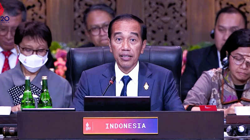 Presiden Joko Widodo (Jokowi) saat membuka working session II Konferensi Tingkat Tinggi (KTT) G20 di Nusa Dua, Bali, Selasa (15/11/2022). (Sumber: Youtube/Sekretariat Presiden)