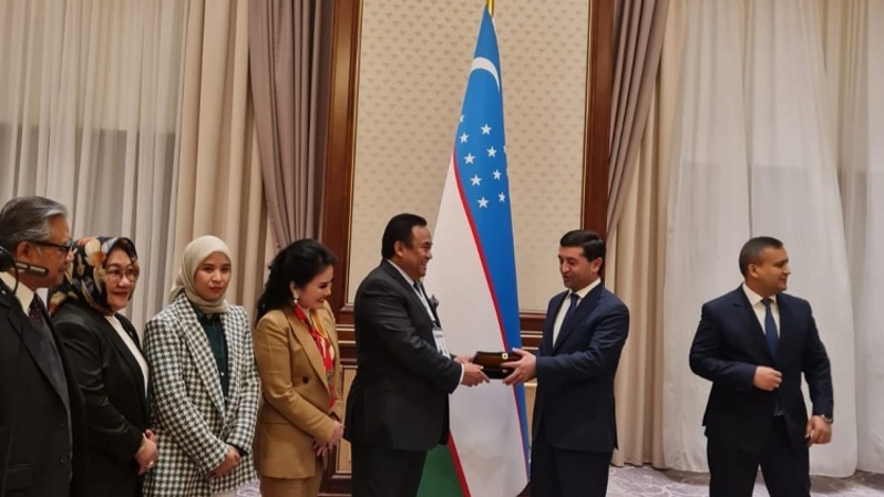 Wakil Ketua DPR RI Bidang Korinbang, Rachmat Gobel, mengatakan, untuk mempererat hubungan Indonesia dan Uzbekistan perlu didirikan sekolah persahabatan kedua negara. (Ist)