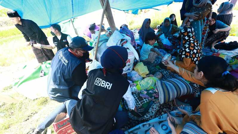 BRI melalui BRI Peduli menyalurkan bantuan kepada masyarakat terdampak gempa Cianjur, Jawa Barat yang terjadi pada Senin (21/11/2022). (Foto: Istimewa)