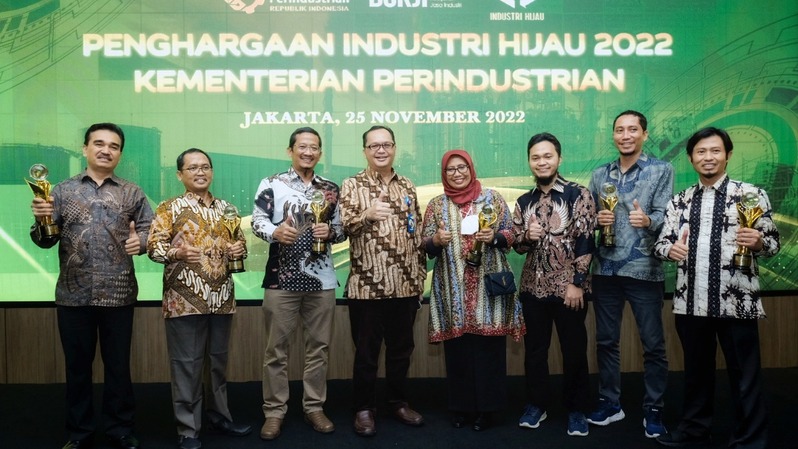 Delapan Pabrik PT Semen Indonesia (Persero) Tbk (SIG) meraih penghargaan Industri Hijau 2022 kategori Kinerja Terbaik dari Kementerian Perindustrian (Kemenperin). (Ist)