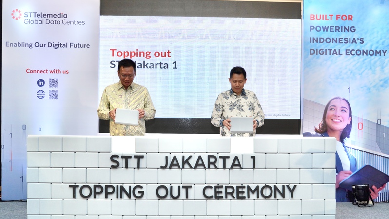 Acara perayaan topping off data center STT Jakarta 1. (IST) 