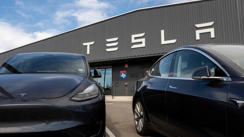 Mobil Tesla di sebuah dealer di Austin, Texas, AS. (AFP)