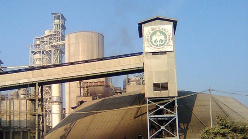 Salah satu pabrik semen, Pabrik Semen Baturaja. Foto ilustrasi: IST