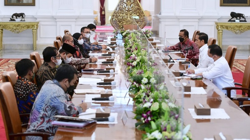 Presiden Jokowi bertemu dengan jajaran Komisioner Komisi Pemilihan Umum (KPU) di Istana Merdeka, Jakarta, Senin (30/5/2022).