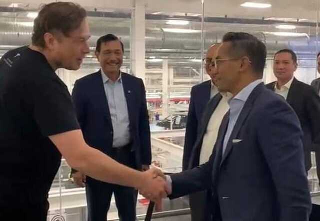 Impian Tesla Indonesia menjadi nyata setelah bertemu dengan menteri senior Elon Musk