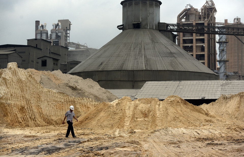 Oversupply Cuts Profits Short for Cement Producers