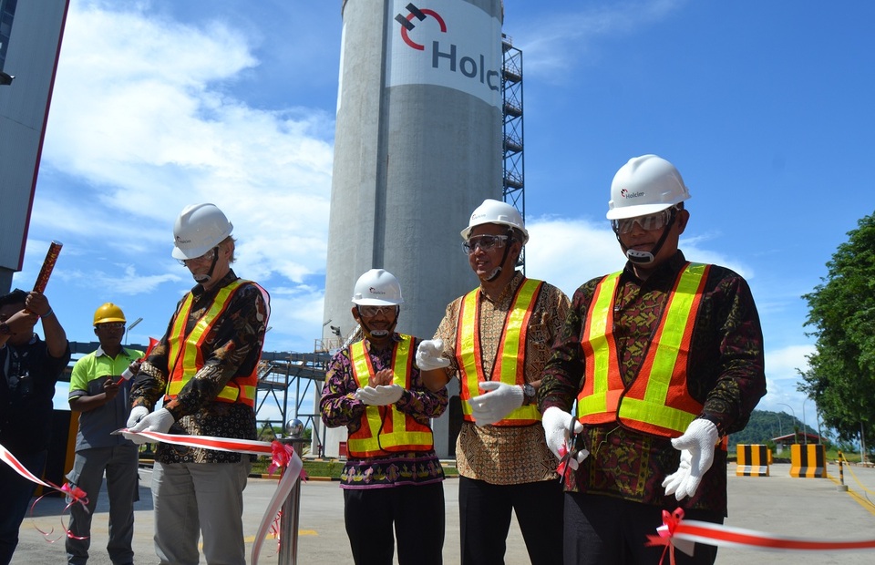 Holcim Inaugurates Cement Terminal in Lampung