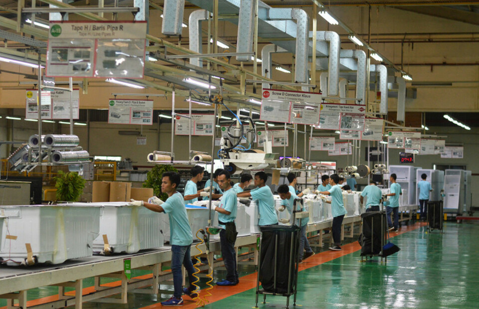 Indonesia’s Manufacturing Industry Contracts in December, PMI Survey