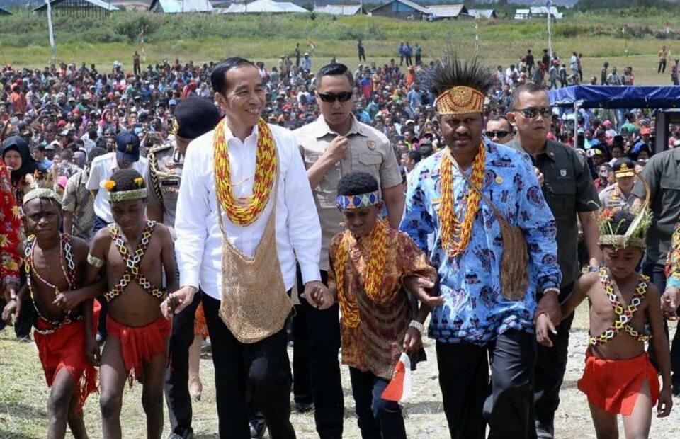 Jokowi Visits Papua in First Official Trip After His Inauguration