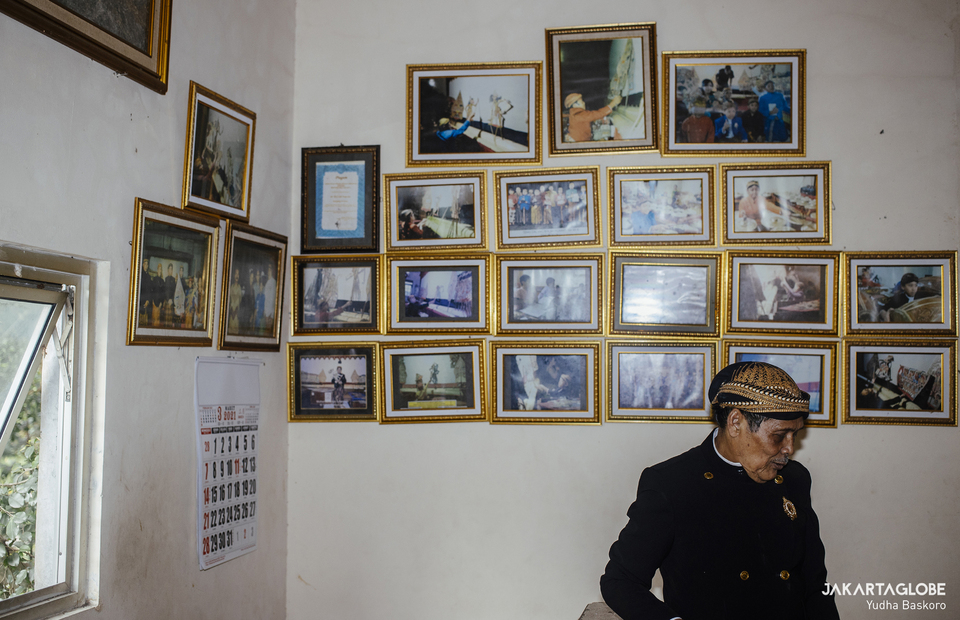 Ki Asman is seen inside his studio at Sanggar Nirmala Sari in Depok, West Java on March 14, 2021. (JG Photo/Yudha Baskoro)