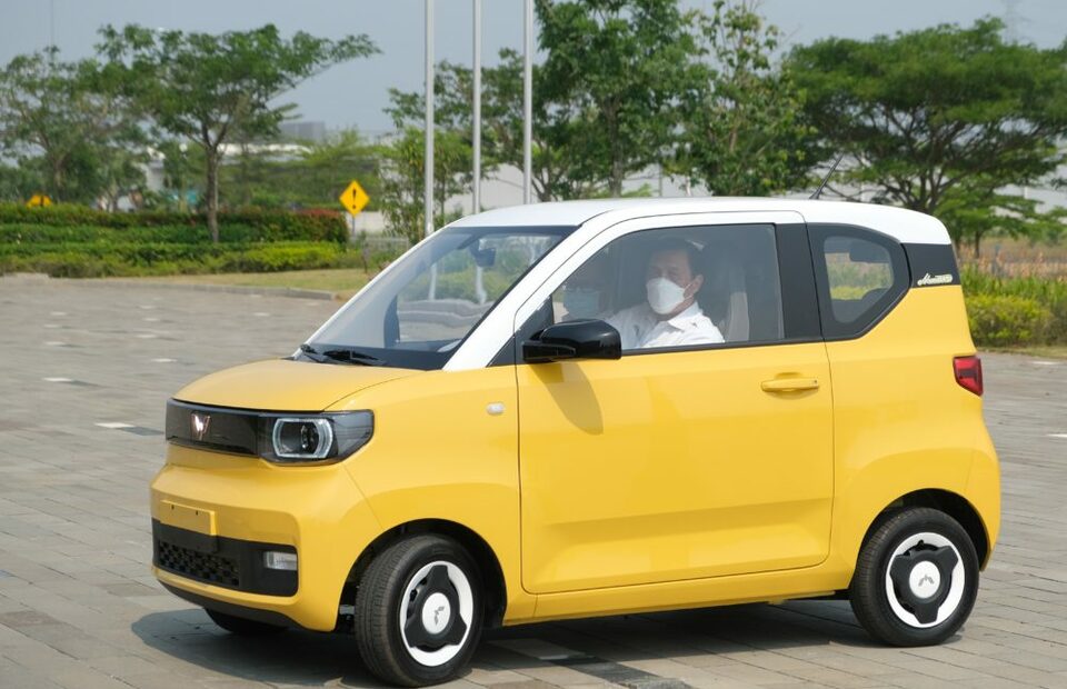 Indonesian Minister Asks China’s Wuling to Market EVs “Soon”