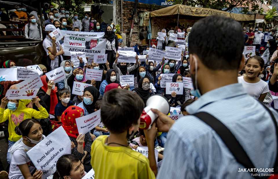 Woman and children refugees join the rally protest in front UNHCR building in Central Jakarta on November 15, 2021. (JG Photo/Yudha Baskoro)