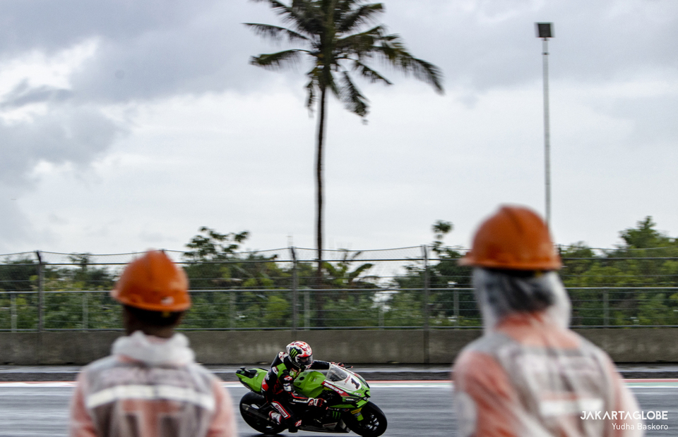 Jonathan Rea is in action during 2021 Pirelli Indonesian Round - World SBK Championship at Pertamina Mandalika International Street Circuit in Lombok, West Nusa Tenggara on November 21, 2021. (JG Photo/Yudha Baskoro)