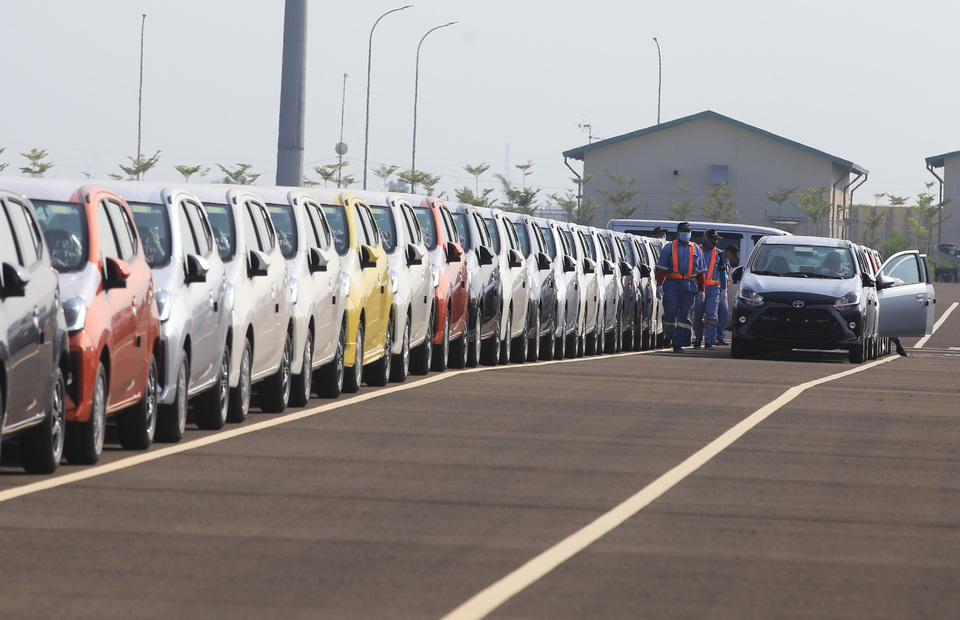 Vehicles await shipment at Patimban Port in Subang, West Java, on December 17, 2021. The newly-built port marked its first major export shipment with the delivery of over 1,200 vehicles to the Philippines. (Antara Photo/Dedhez Anggara)