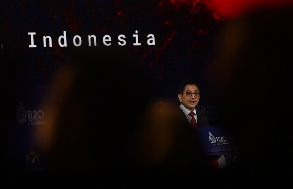 Indonesian Chamber of Commerce and Industry (Kadin) Chairman Arsjad Rasjid delivers the opening speech of the B20 Summit in Bali on November 13, 2022. (Antara Photo)