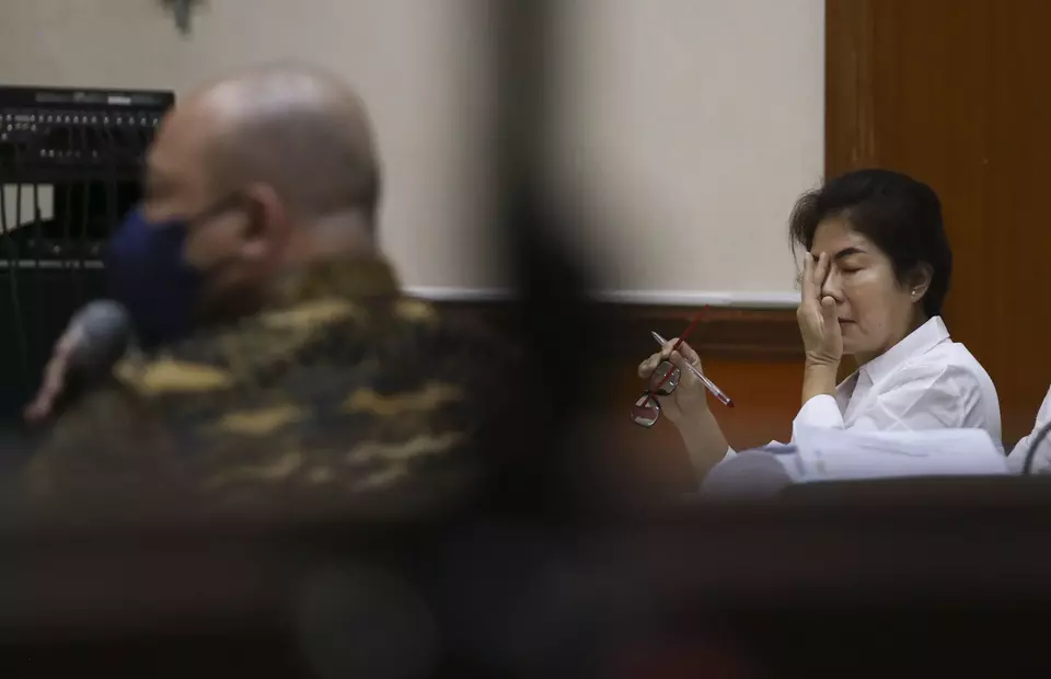 Lengthy Jail Terms Sought for Defendants in Teddy Minahasa Drug Trial