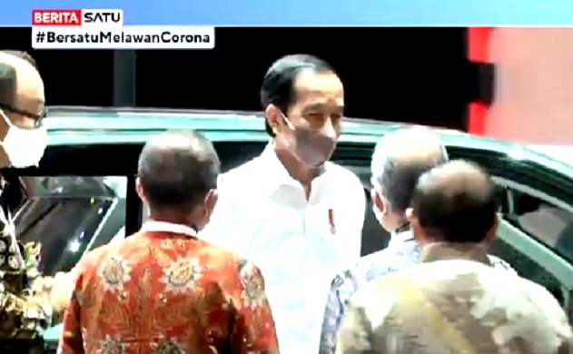 Presiden Joko Widodo tinjau langsung GIIAS 2021, Rabu (17/11/2021). Sumber: BSTV