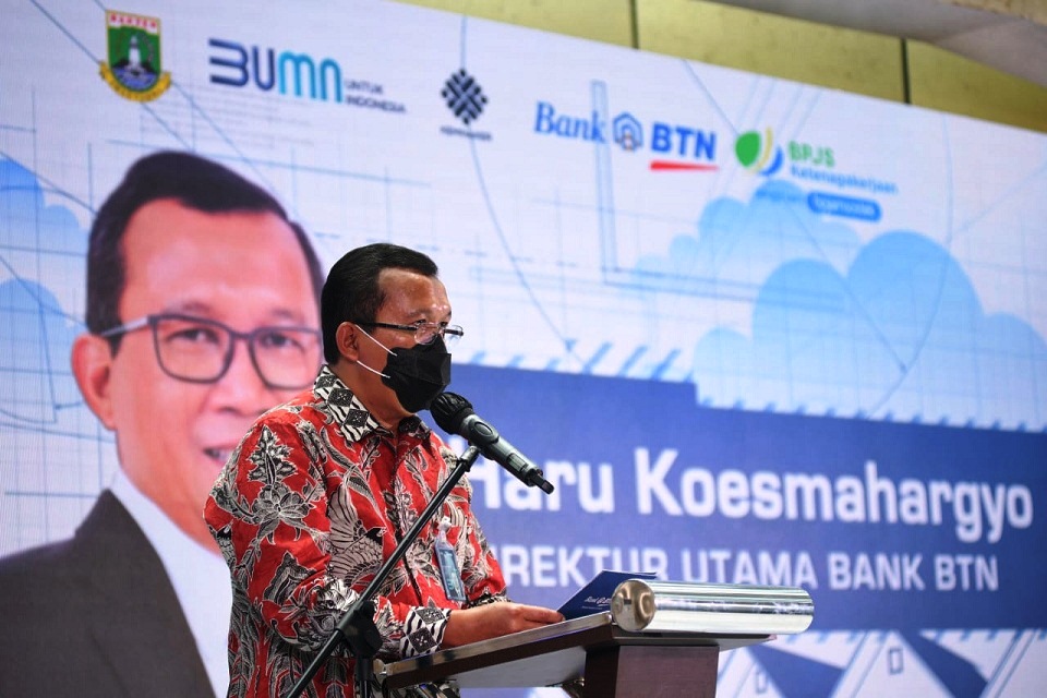 Direktur Utama Bank BTN, Haru Koesmahargyo acara Akad Kredit Massal, di Serpong, Banten, Selasa (30/11/2021).