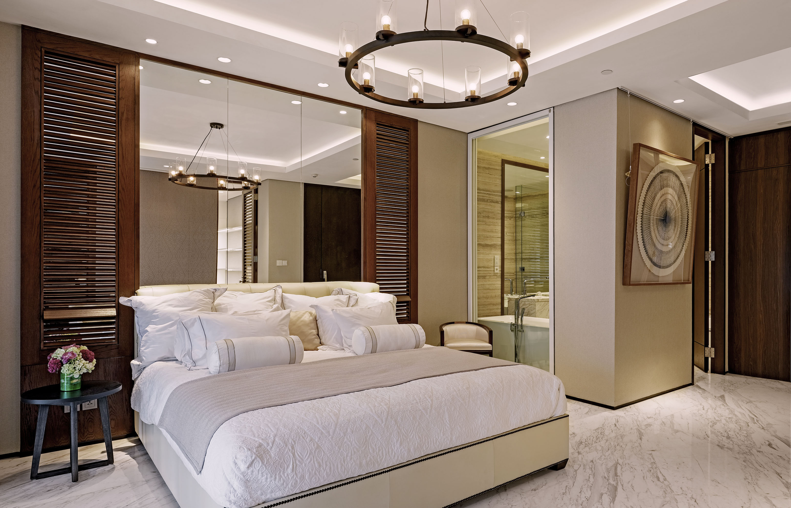 Master bedroom di Le Parc at Thamrin Nine, apartemen yang disebut-sebut sebagai hunian para crazy rich Jakarta.