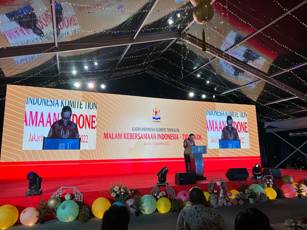 Menkopolhukam Mahfud MD menyampaikan pidato pada acara "Malam Kebersamaan Indonesia-Tiongkok" yang digelar Kadin Indonesia Komite Tiongkok, di Jakarta, Kamis (15/9/2022) malam. (BSMH/Primus Dorimulu)